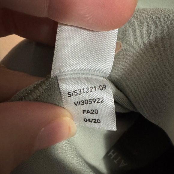 Athleta Salutation Stash High-Rise 7/8 Leggings - Picture 7 of 7